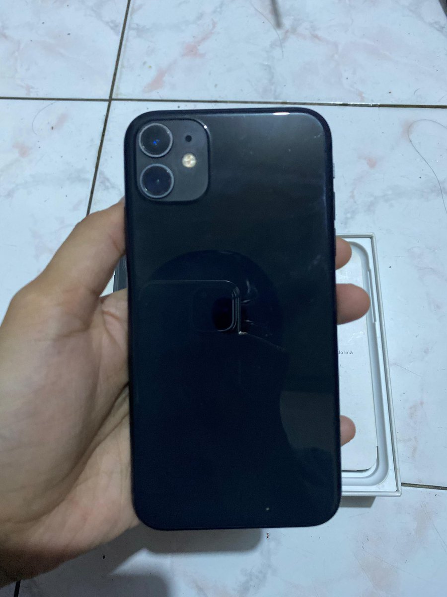 mfarhaaann__'s tweet photo. wts iphone 11 128gb ex inter 
dom jaktim(st cakung) bisa cod

- sinyal all operator aman
- face id on
- true tone off
- pernah ganti batere
- pernah ganti lcd di icolor (masih ada garansi)
- kondisi fisik masih mulus

💰3.8 (bisa nego sampai jadi) https://t.co/mjHSNaRT6P
