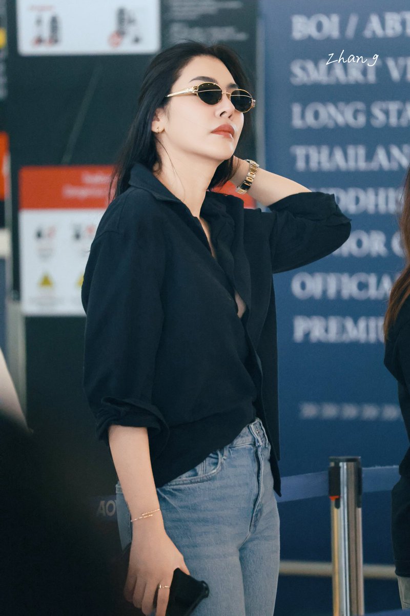 fayebrasilofc's tweet image. QUE MULHER! Faye hoje no aeroporto, rumo a Shanghai 😍.

#FayePeraya #FayeMalisorn #ฝ้ายพีรญา #FayePerayaBrasil