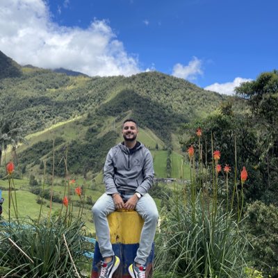 JulianVera5's tweet photo. #NuevaFotoDePerfil https://t.co/52i39jB9e5