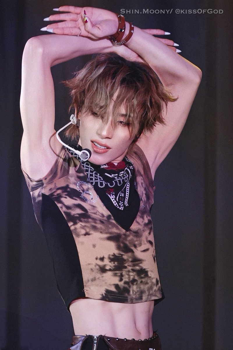 20250914
XLOV JAPAN LIVE 2025 
SUMMER ‘𝘟𝘟𝘟𝘟:-𝘗’ 
#XLOV #엑스러브 
#HARU #하루 #ハル