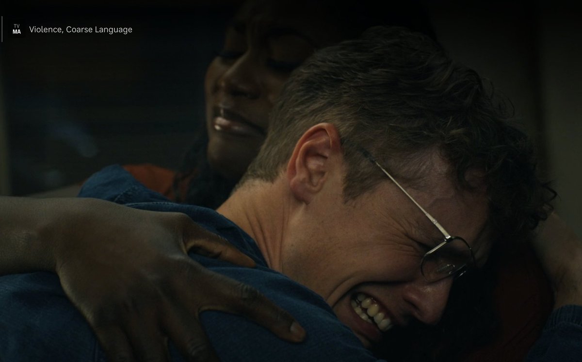 Aquí es donde los verdaderos hombres lloran: 

#PeacemakerSeason2