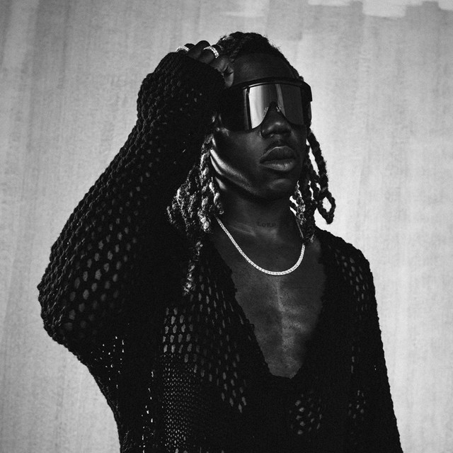 CrAstro2's tweet image. DESTROY LONELY DISSES NINE VICIOUS ON "kool on ya" (NEW ALBUM) 😳🚨

"ironic you got dropped by YSL cuz u a snake, dissing goats sissy lil boy u don't know what's at stake"