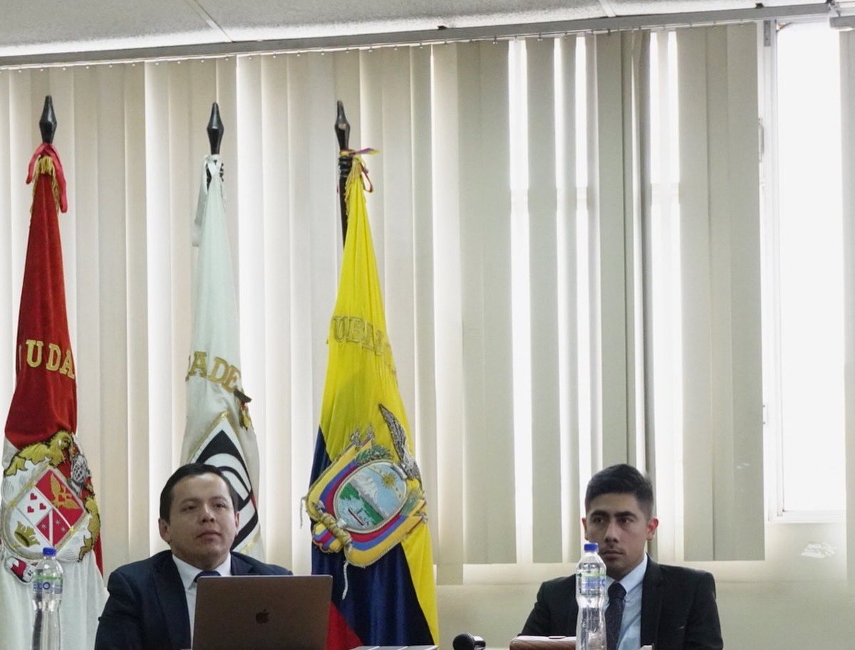 Como panelista en <a href="/academia_ds/">Academia_Debate_Sociedad</a> abordé Derecho Penal Económico y Compliance como ejes para fortalecer la transparencia empresarial. Un aporte al sector privado y la ciudadanía.

📩 Lee el boletín aquí 👉 academiadebatesociedad.com/%f0%9f%93%8c-b…

#Compliance #DerechoPenalEconómico #ADSEcuador