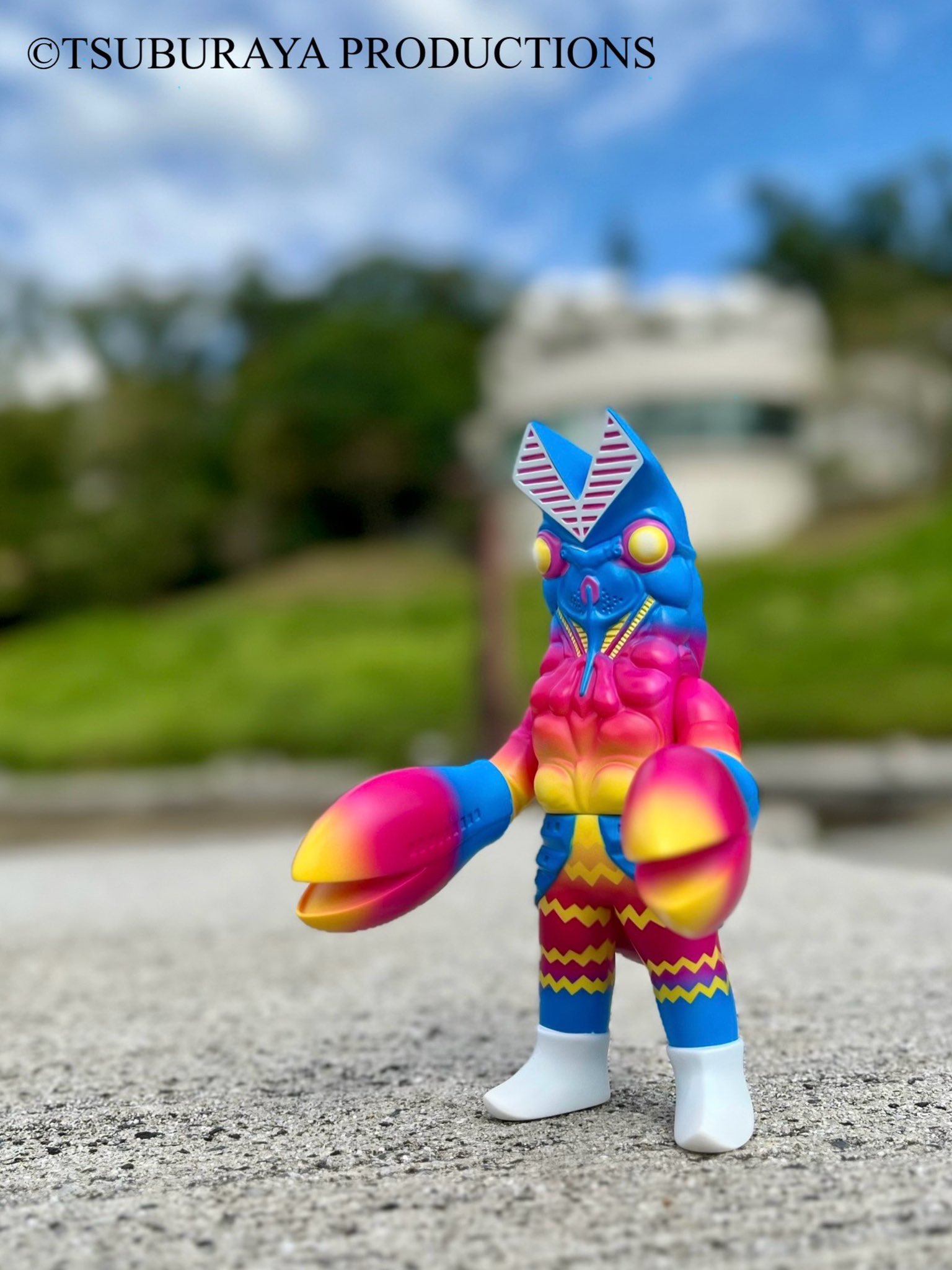 KAIJIN×One up ウルトラ怪獣 カネゴン 乳白イエロー成型 ソフビ ウルトラQ ソフビ カネゴン イエローブラン成形 ゴールド吹き