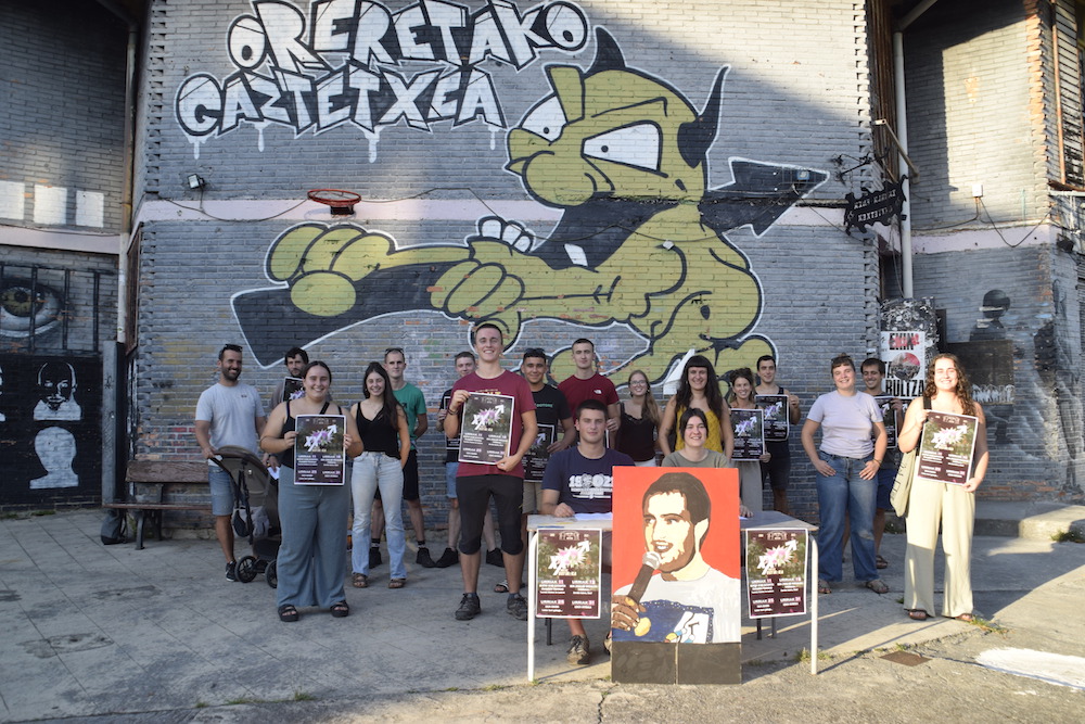 "Bertatik igarotako gazte orori zor diogu egun Gaztetxeak bizirik irautea"
oarsoaldea.hitza.eus/2025/09/19/ber…
#ZabalaEneaIIGaztetxea #Errenteria #Orereta