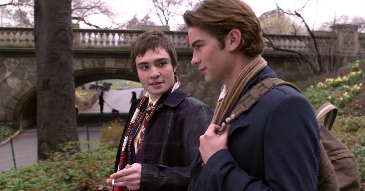 PopBase's tweet image. ‘Gossip Girl’ premiered 18 years ago today.