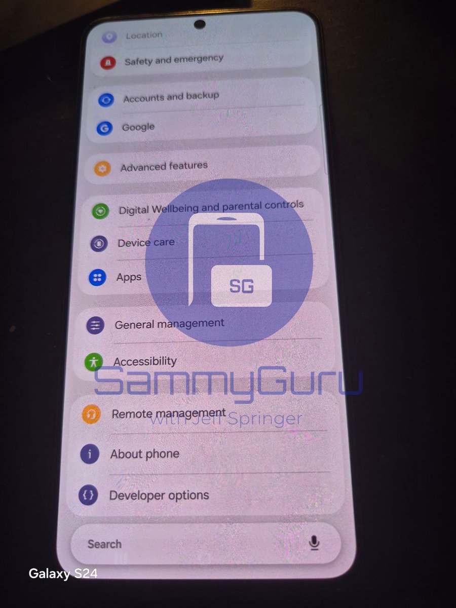 thatjoshguy69's tweet image. Oh do I have a treat for you! Your very first look at One UI 8.5!

🔗👇