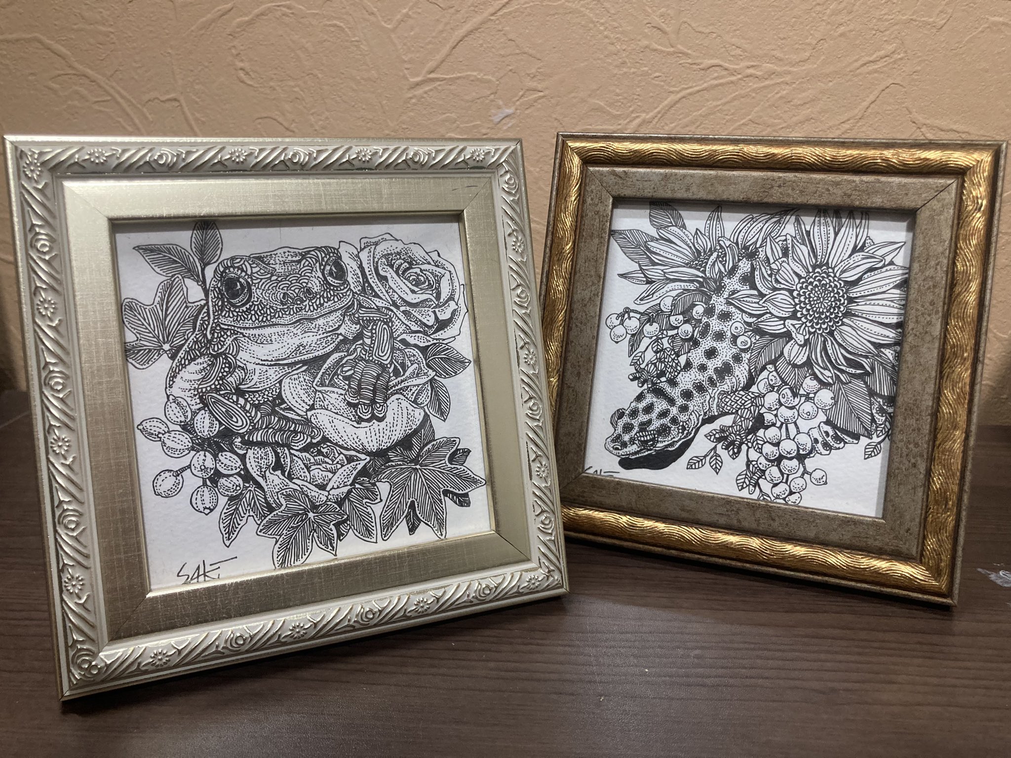 『Composition HT』　現代アート・絵画・ボールペン画・原画・額縁付 原画 1点もの 額装付き 色鉛筆画 ボールペン画 額装付き 金魚 花