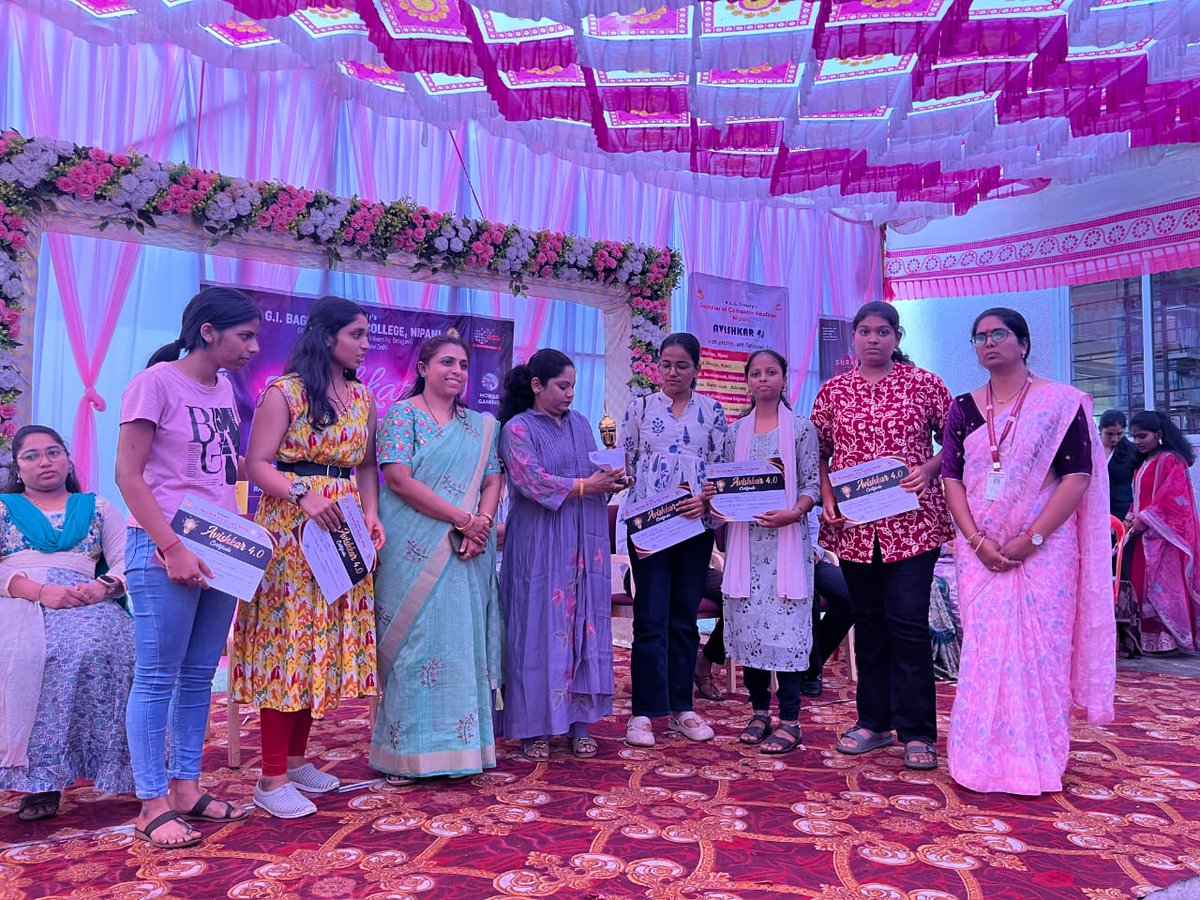 KLE_bca_nipani's tweet image. Strength, teamwork defined the Tug of War at Avishkar 4.0!
A huge congratulations to our Winners 

Winners List

First Place KLE&apos;s G I Bagewadi college Nipani

Second place  Team KLE&apos;s Independent PU College, Chikodi