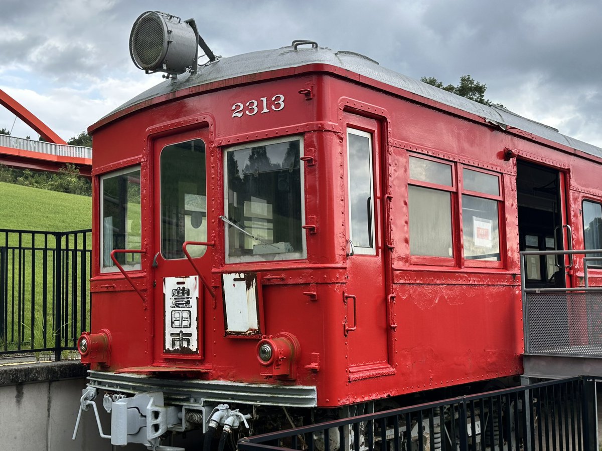 tomalfa3's tweet photo. 今日は、出張先の昼休憩に、
鞍ケ池公園の
名鉄800形を見学に行って来ました🤣
最高🤣🤣🤣🤣🤣🤣🤣
#名鉄
#名鉄800形
#保存車両 https://t.co/mjKgHATXDp