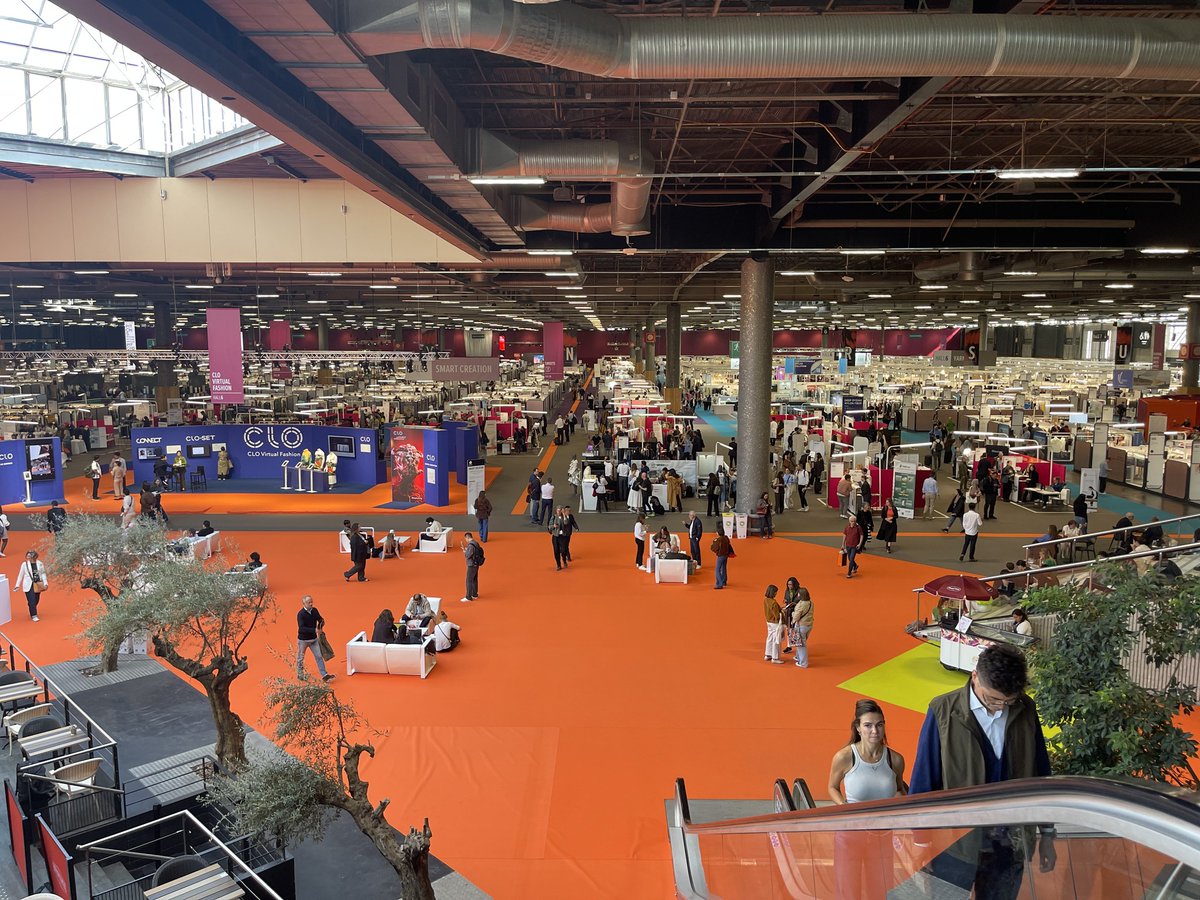 YGMIndia's tweet image. ✨ WE DID IT! ✨ YGM has just returned from an incredible week at #PremiereVision Paris! We showcased our latest reflective fashion materials to the world, and the response was phenomenal. A milestone for global #fashioninnovation.