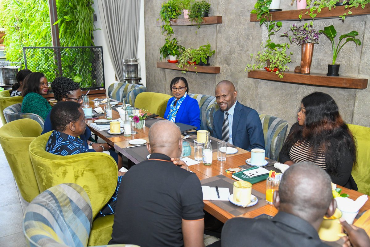 orengo_james's tweet photo. Held a working breakfast meeting with a delegation from Safaricom, led by Frankline Okata, Ag. Chief Enterprise Business Unit.

As Kenya’s leader in communication and technology, Safaricom’s participation in the Siaya International Trade and Investment Conference (Oct 14–17) will be central in driving conversations on innovation, investment, and economic transformation.