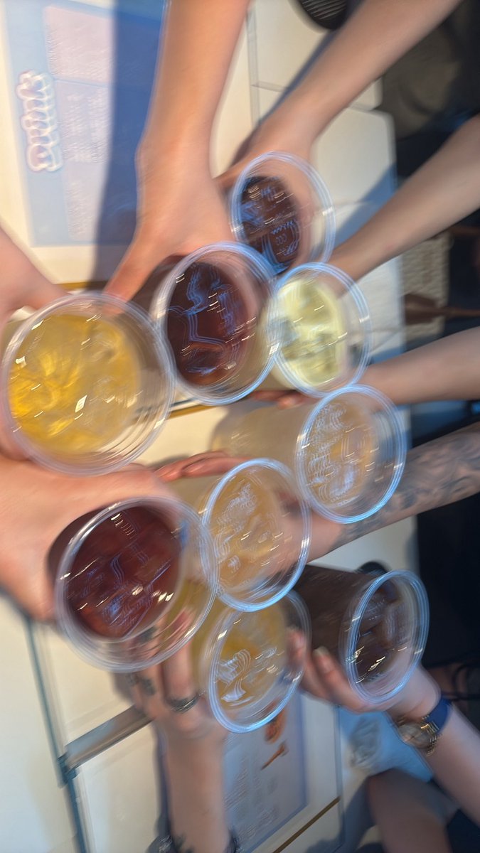 omotipu2's tweet photo. 夜職の飲み会がいっちゃん楽しい🎶 https://t.co/XSFvVAayAS