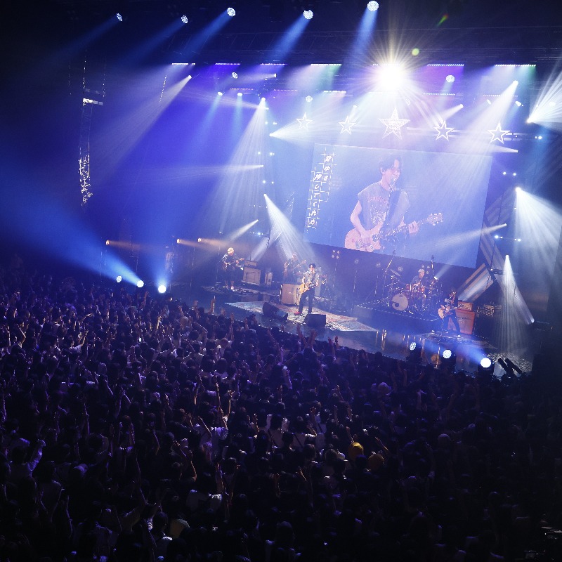realsoundjp's tweet photo. ◤◢◤ 特集：横山裕 ライブレポート ◢◤◢

📎https://t.co/fVN1KDB3eM

横山裕「俺とあなたで最高な人生歩んでいこう！」
まっすぐな生き様、愛と感謝を届けた『ROCK TO YOU』

／
📷ライブ写真一覧はこちら
https://t.co/XTksGHB31Y
＼

#横山裕 #SUPEREIGHT #ROCKTOYOU