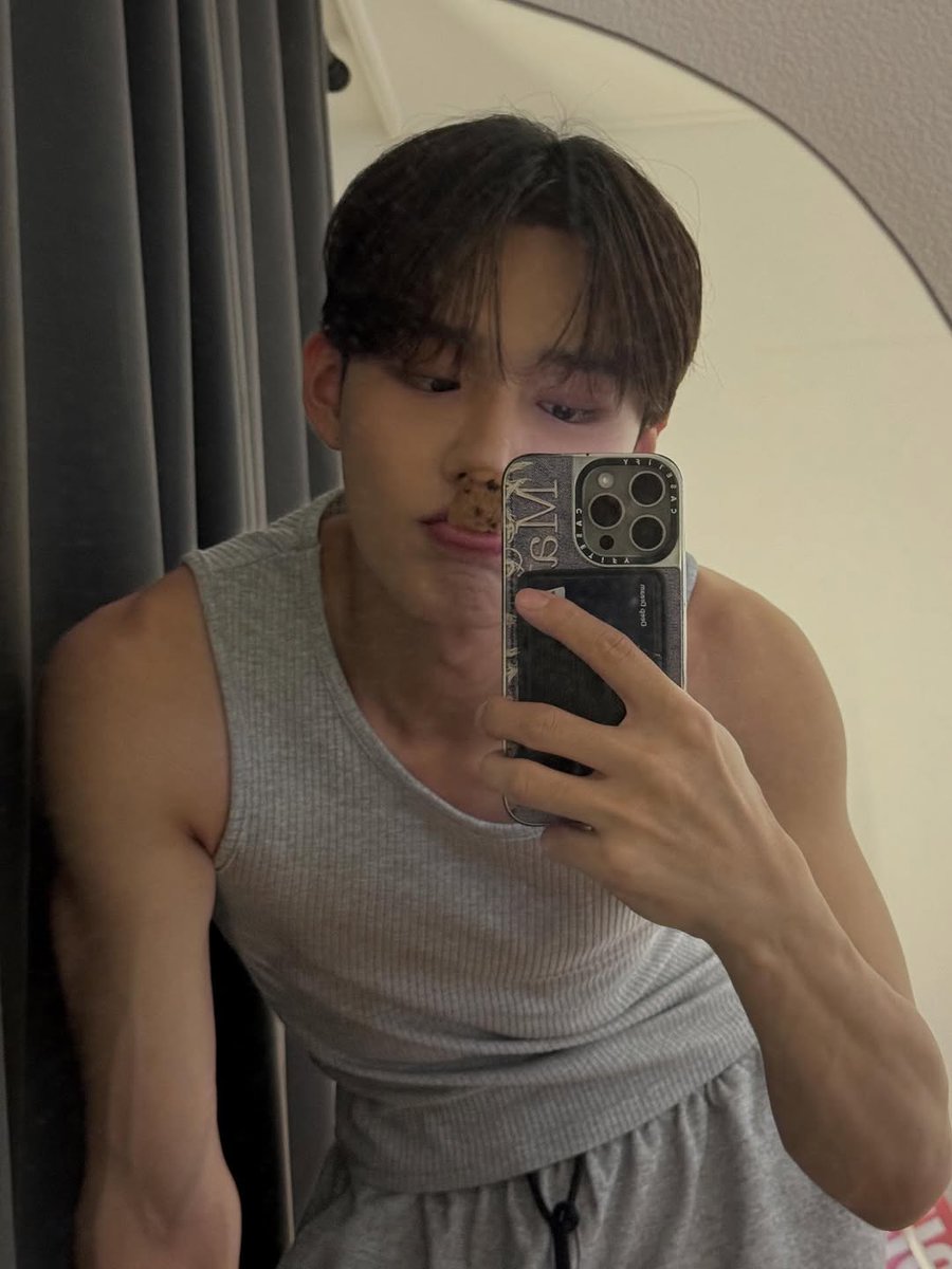 CIX_Instagram's tweet image. 250919 #승훈 kimseunghuni instagram
instagram.com/p/DOx5WvXExAu/

🖤