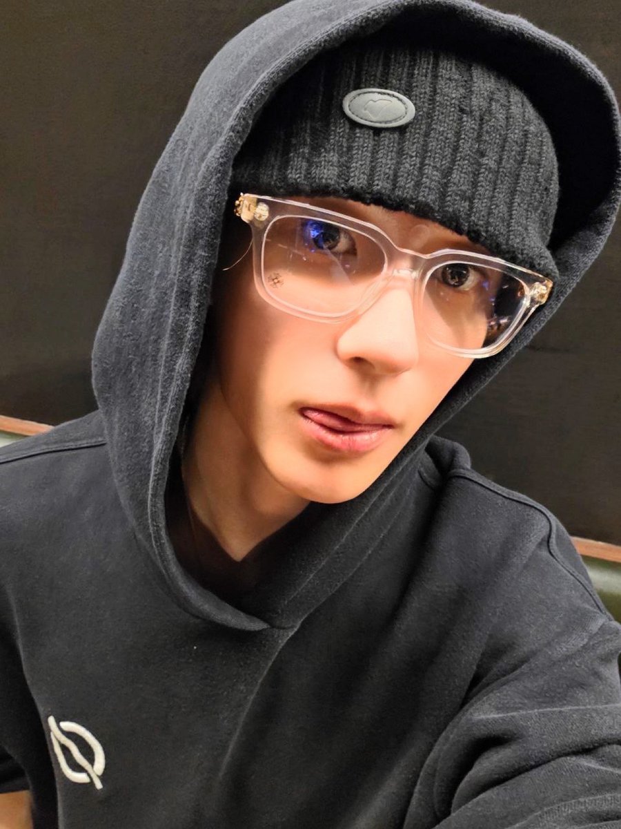 ㅤ

ㅤㅤ         📸 adamric'𝘴 𝘶𝘱𝘥𝘢𝘵𝘦

ㅤ