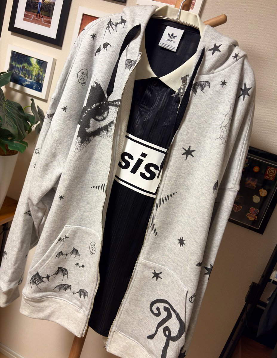 届きました〜✨✨✨

涼しくなったらお披露目するの楽しみすぎる😍　この秋の相棒確定👍

#royreflectoverjoy #LiSAパッチウォーク <a href="/LiSA_OLiVE/">LiSA</a>