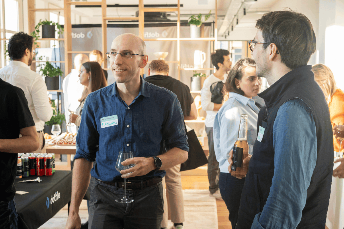 DotfileApp's tweet photo. A big thank you to everyone who joined us for Dotfile Connect!

Last night, we unveiled Dotfile Autonomy alongside incredible panel discussions.

Huge thanks to our panelists Axel Cateland (Kulipa) &amp; Jordane Giuly (Defacto), all our attendees, and our team who made it happen. https://t.co/A8WmeWZNw0