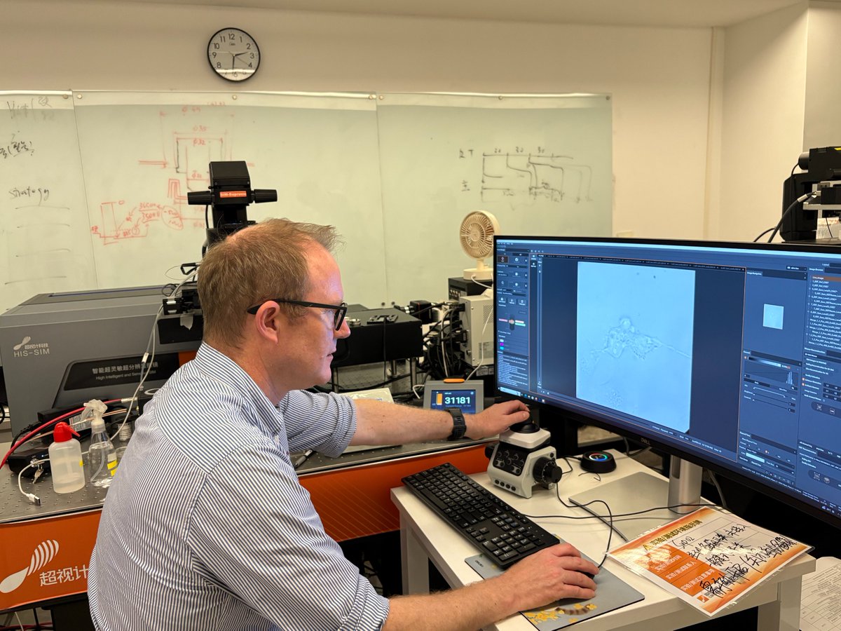 CSRBiotech's tweet image. It was a great pleasure to welcome Dr. Peter Laskey to headquarters for training and so much more! 🎊

We are thrilled to have Peter with us and look forward to driving more scientific and technological collaboration together! 🚀🔬

#LifeSciences #Biotech #Microscopy #Innovation