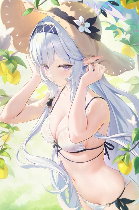 「じ、じっと見ないでよ…」