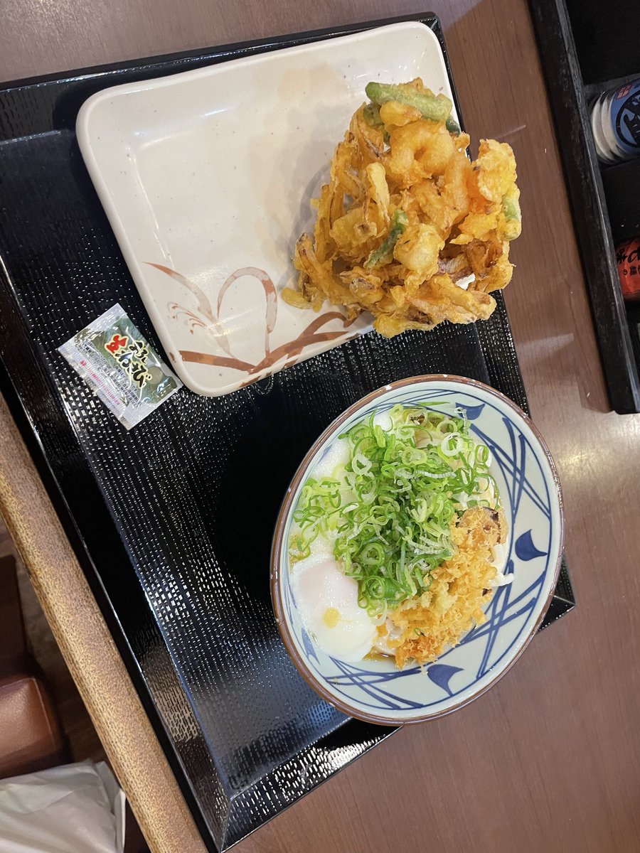 町田で🆑出る友達3人とポして丸亀食べてポして帰ってこの後しゃぶしゃぶと寿司食べる幸せを噛み締める( ˘ω˘ )✨