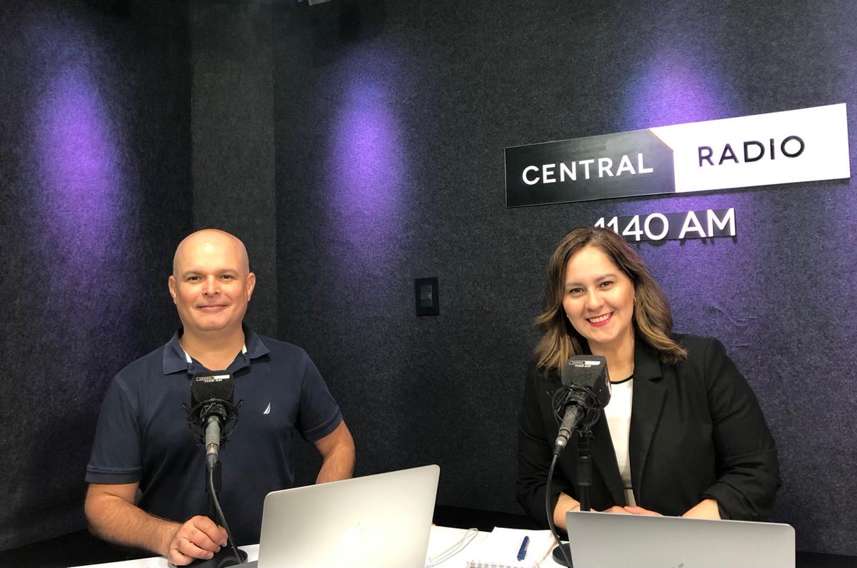 centralradiopy's tweet photo. #LaMañanaCentral Al AIRE 🔴

🎙️ @emmacenteno y Sergio Benítez 

📱 0961333222
🔗 https://t.co/jF4xpOUEFm
Twitch: https://t.co/bRZlGXsO1m…
YouTube: https://t.co/YCqj6BSvWn…
#1140AM📻 https://t.co/cflJRKaYdJ