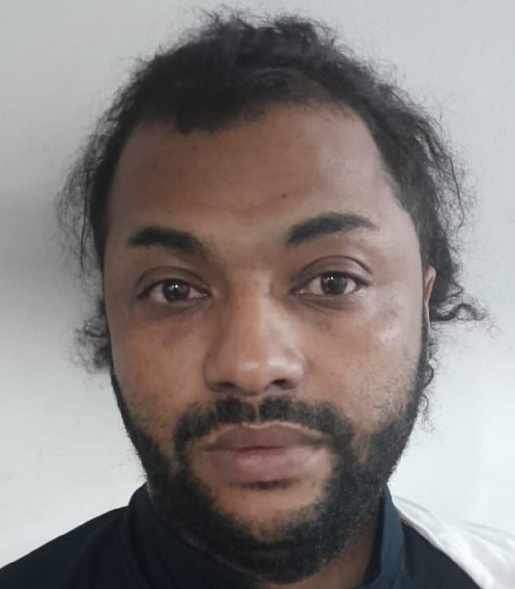 CrimeWatch_RSA's tweet image. [CONVICTED RAPIST AND MURDERER AND HIS CO-ACCUSED BACK IN COURT]

Thabo Bester and his co-accused appeared in the Free State High Court. The case has been postponed to the 5th of December 2025 to set a trial date and allow for Nandipha Magudumana&apos;s Constitutional Court case to be…