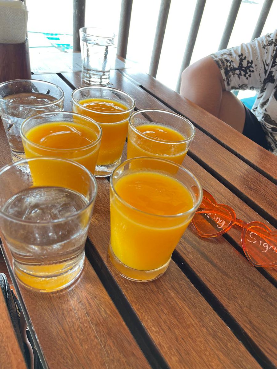 Will you drink this? 
This looks so tasty for me 🧡🧡🧡