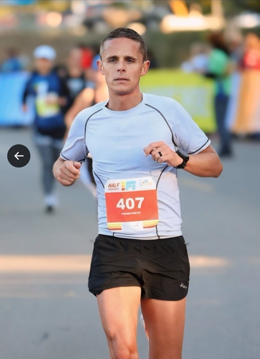 UltraRunner26's tweet photo. 🫣 For all my new followers that have a love for running or are just starting out. This was me. About 40 lbs heavier, a drinker, a smoker and a person heading down a horrible path.
I thought I was happy, I assure you now looking back, I wasn't. My lightbulb moment happened in a hotel mirror. I thought to myself, "what the hell happened" as I stared down at my gut.
That was the day I made a choice. I stopped drinking all together, quit smoking and started working out. This was a brutal first few weeks. But I stuck with it, lost over 40 lbs and lined up for my first marathon about 2 years later. I ran around a 2:52 and was beyond excited.
When I got back into running, it sucked. I couldn't breathe, the weight made it feel uncomfortable and a 14 minute mile had me gasping. That 14 minute mile quickly became 12, then 10, and 8, and today I now race in the 5 range. From 14 minute miles to around 5 minute miles, racing in Ultras, and chasing a 2:37 marathon now. This was not where I thought I would end up.
My point to all this is that if I can do it, you can do it. But you have to just make the choice. Is it going to be easy, hell no. But dont give up, keep pushing though each challenge and reach the goals you want. I hope this can help just one person have a lightbulb moment like I did. I just wish I had my lightbulb moment earlier in life. ❤️