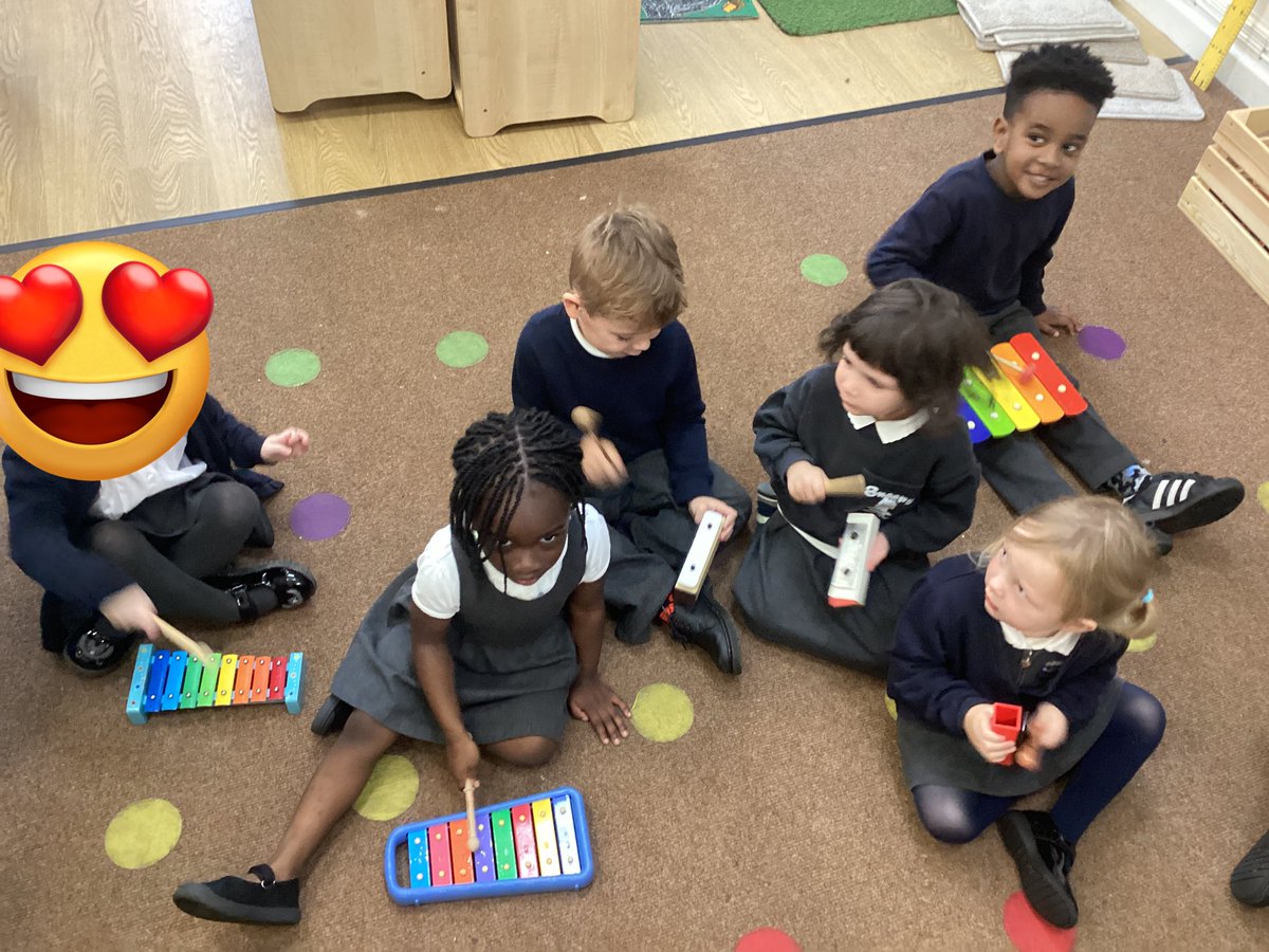 EgremontEYFS's tweet image. F1H have been learning to follow instructions and play a beat. We played our xylophones fast, slow, loud and quiet. Then we listened to different pieces of music and matched how we played our instruments to each different beat. #EPSmusic #expressiveartsanddesign