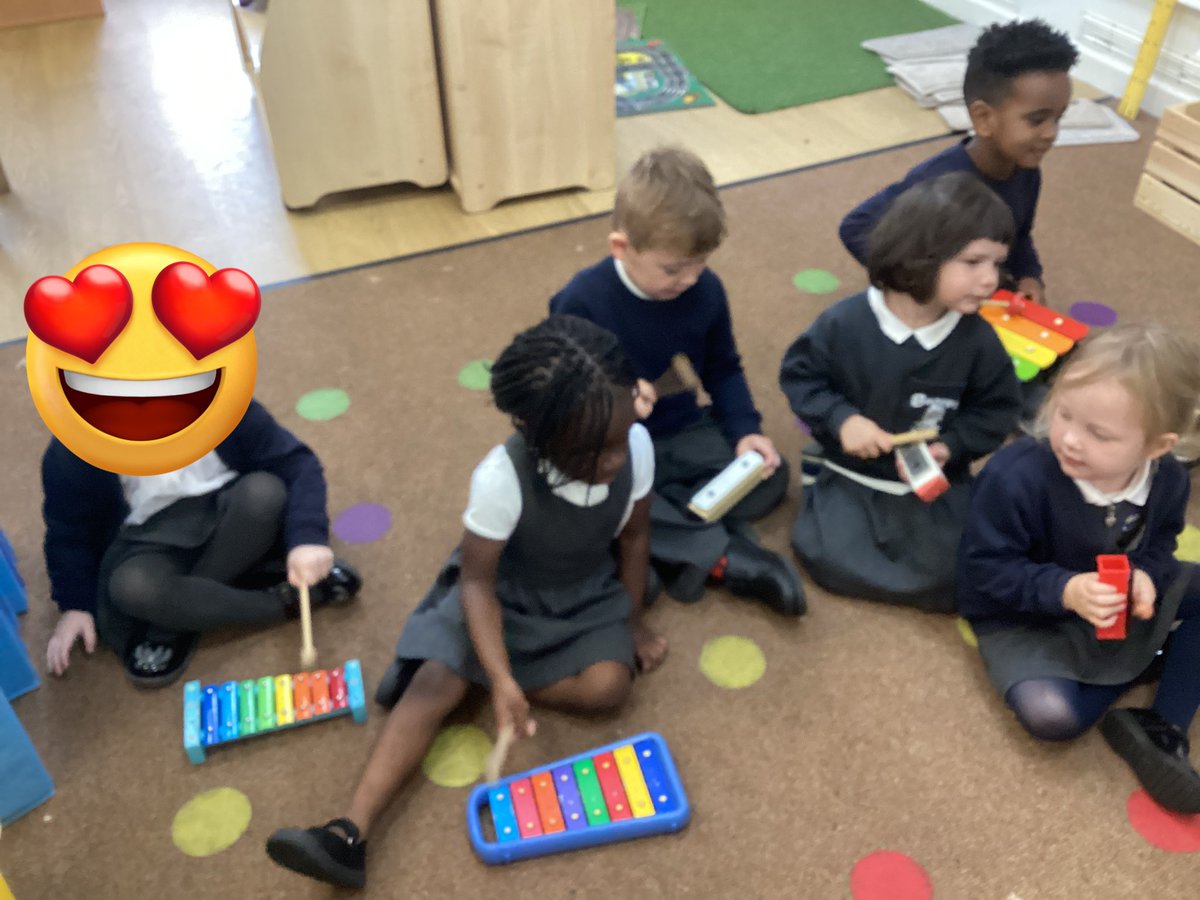 EgremontEYFS's tweet image. F1H have been learning to follow instructions and play a beat. We played our xylophones fast, slow, loud and quiet. Then we listened to different pieces of music and matched how we played our instruments to each different beat. #EPSmusic #expressiveartsanddesign