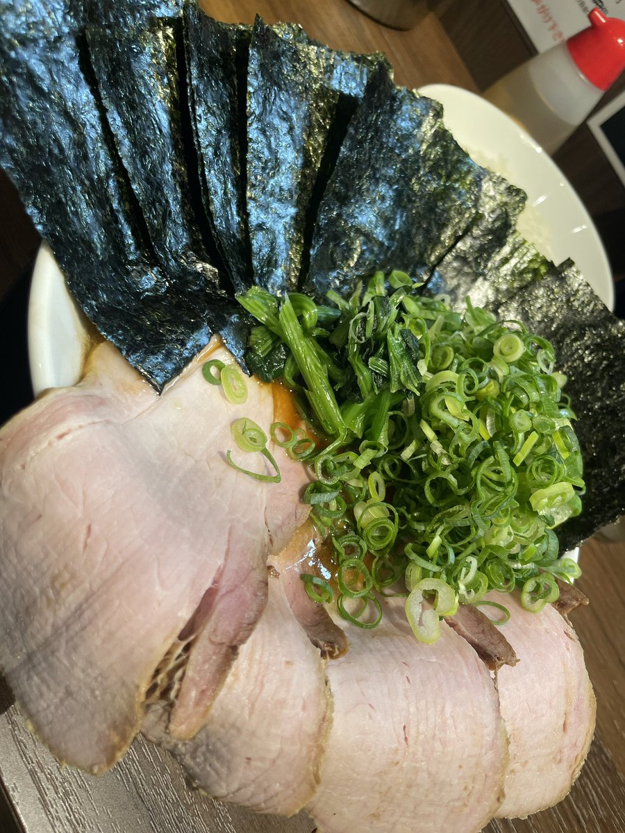 輝道家うまかったぞ！！！
チャーシューへのこだわりがすごい！！