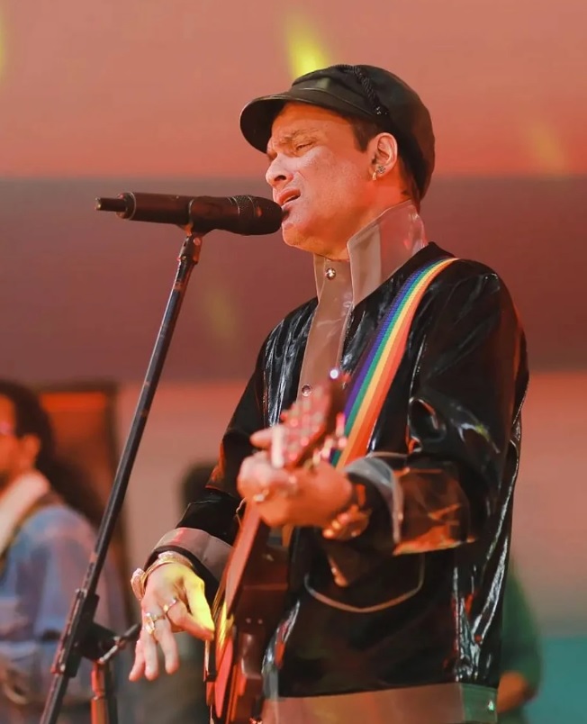 Delhi Times (@delhitimestweet) on Twitter photo Singer #ZubeenGarg, best known for the hit song #YaAli from #Gangster, has passed away at 52 after a scuba diving accident in Singapore Singer #ZubeenGarg, best known for the hit song #YaAli from #Gangster, has passed away at 52 after a scuba diving accident in Singapore