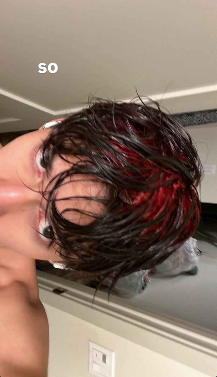 ElijahLua's tweet image. sneak