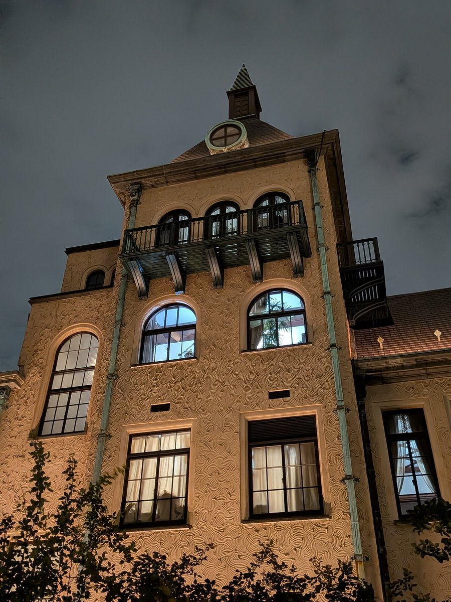 oki0930goka2's tweet image. 李王家東京邸、裏側の塔も良いのだよね