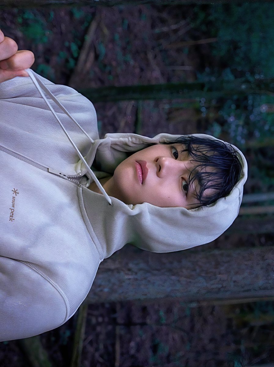 THV🎄 (@taehyungimpact) on Twitter photo 