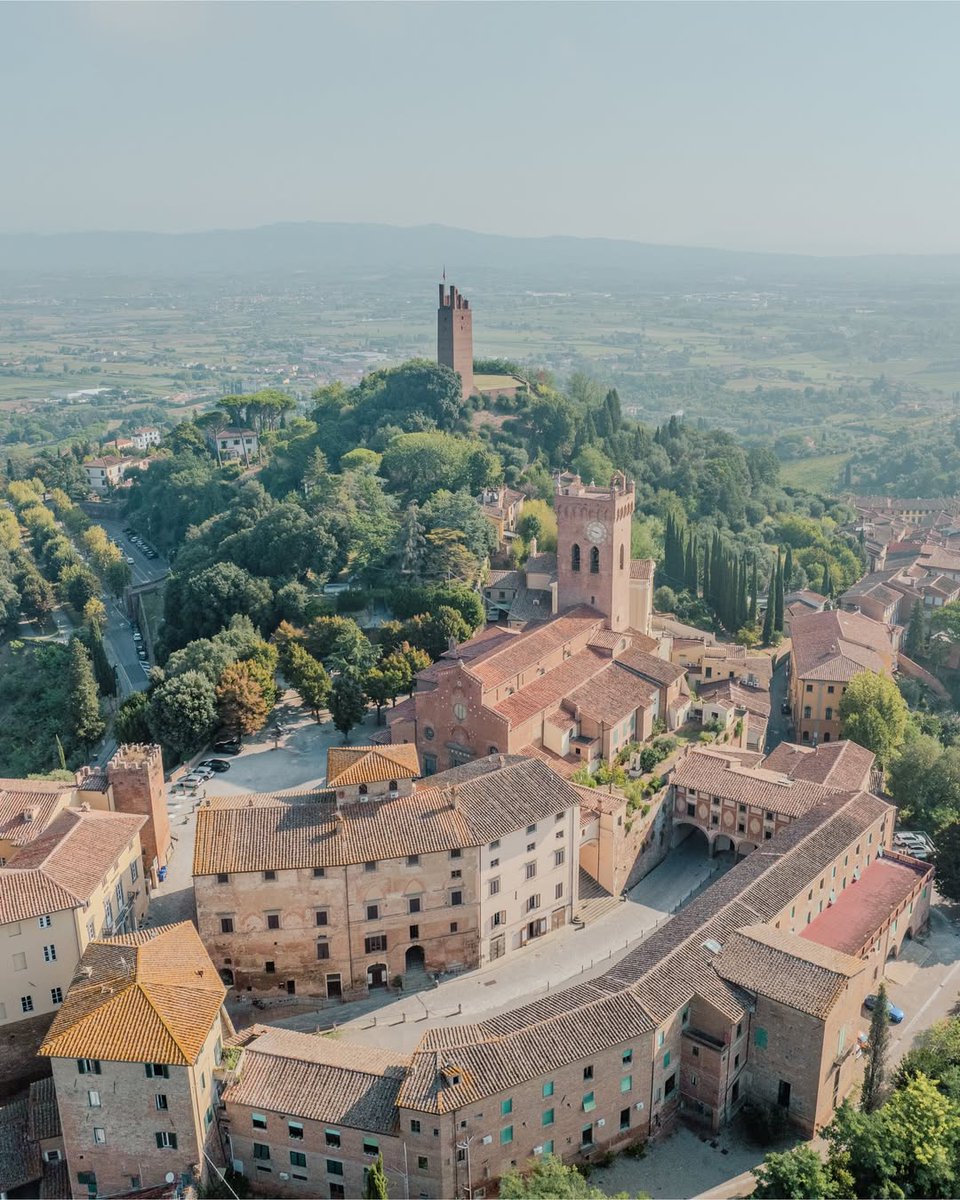 VFToscana's tweet photo. #SanMiniato is a must-see stop on the #Francigena and #RomeaStrata: surrounded by history, Tuscan countryside, and landscapes to explore on foot or by bike.
👉 https://t.co/FMvoujMDmq
📸 _riccardobargellini_ [https://t.co/AjKKsOrP81]
🖇️ @ViaFrancigenaEU @regionetoscana https://t.co/pzpgC0bezz