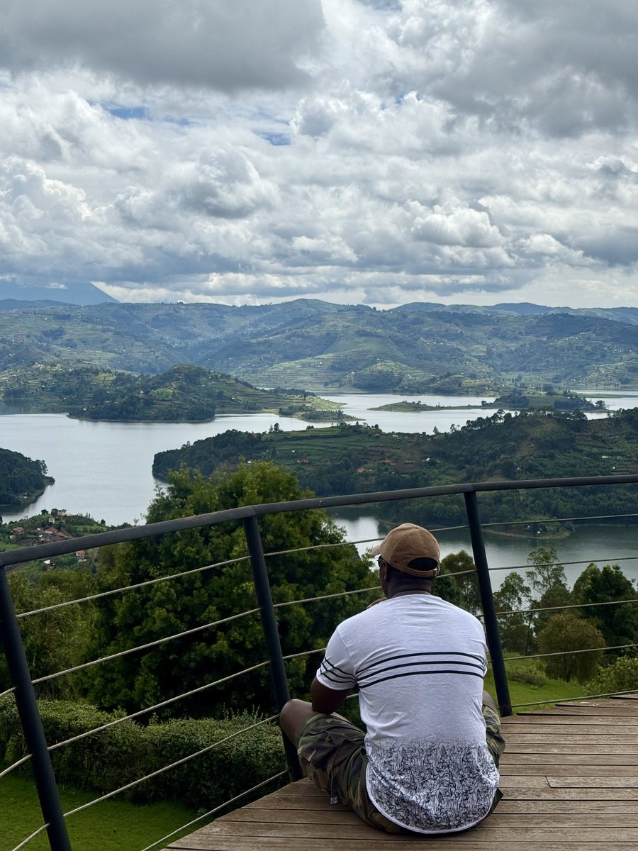 akimben's tweet photo. This weekend, let peace be your compass.
It’s not the destination—it’s where you begin.
#MentalHealthAwareness #RestIsRevolutionary https://t.co/DqKrxyCsF4