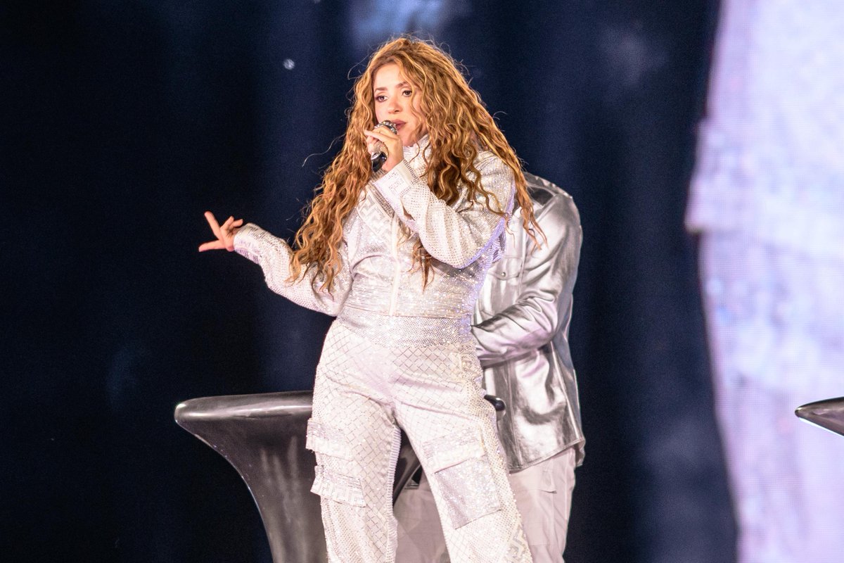 ¡No podemos creer que llegó a su fin! 🥹

Este 18 de septiembre Shakira celebró su último concierto en CDMX en el Estado GNP con su #lmynlworldtour donde hizo vibrar, cantar, bailar y llorar a sus fans. Sin duda alguna ya queremos que la cantante colombiana ya anuncie nueva gira
