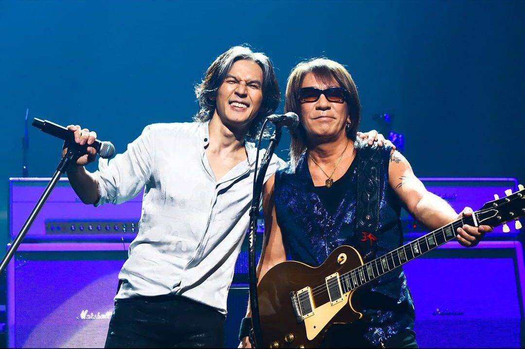 B'z、東京ドームで7年ぶり2日連続公演を熱狂的に