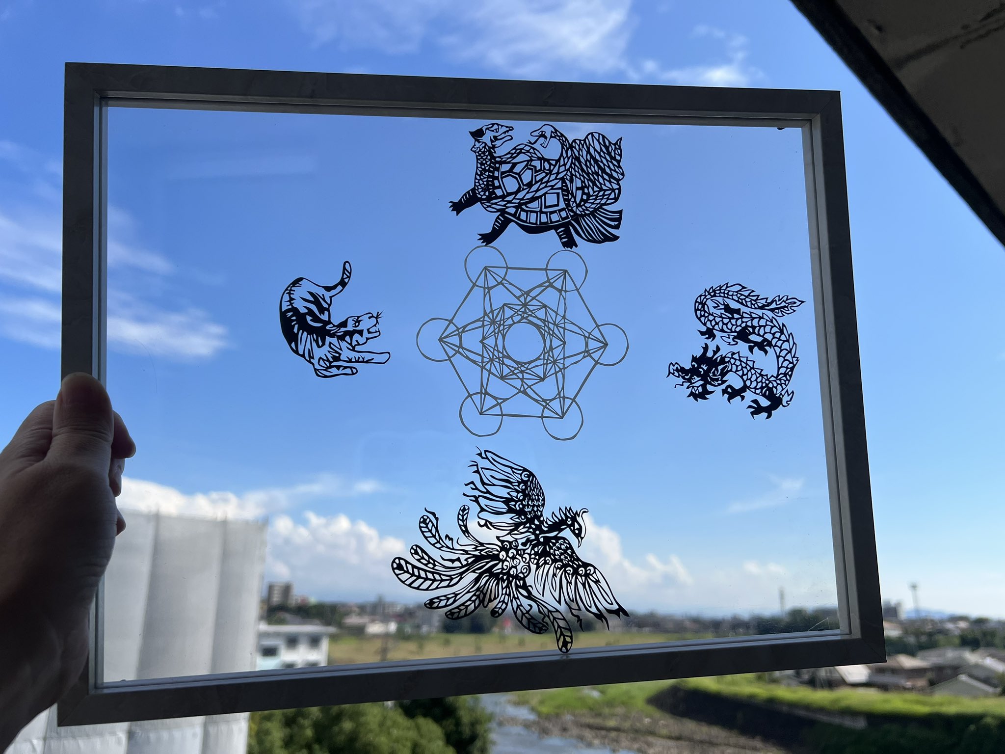 切り絵の一閑張り「お月見」値下げ 切り絵アート 秋の切り絵シリーズ🍁 (いくつか作りたいな) 丸窓