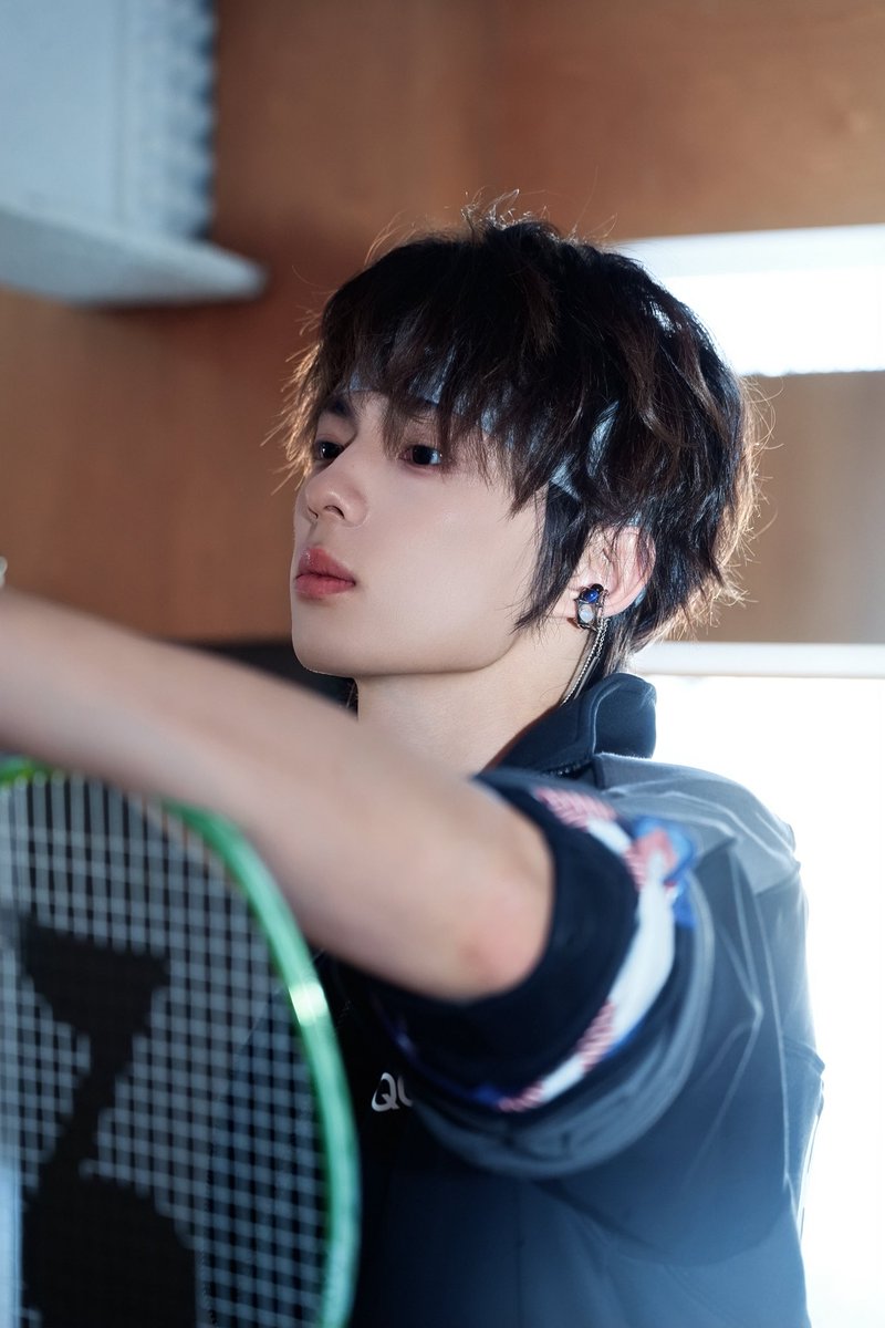 The trend guest is on standby 🏸  
🔜 Landing soon～
Sporty style mix &amp; match, come see something fresh 👀  
See you later!  

#2025QQMUSICDIANFENGFEST #RaceBace #RGB_Plan #HeXilong