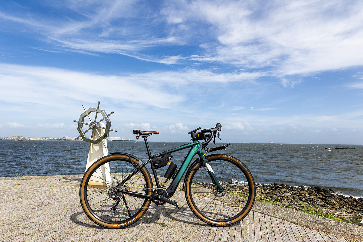 kaden_watch's tweet image. BESVのグラベルe-bike専用レンジエクステンダーを試す! アシスト距離と充電性能の実力は?【e-bike試乗レビュー】- 家電 Watch kaden.watch.impress.co.jp/docs/column_re… #BESV #JGR