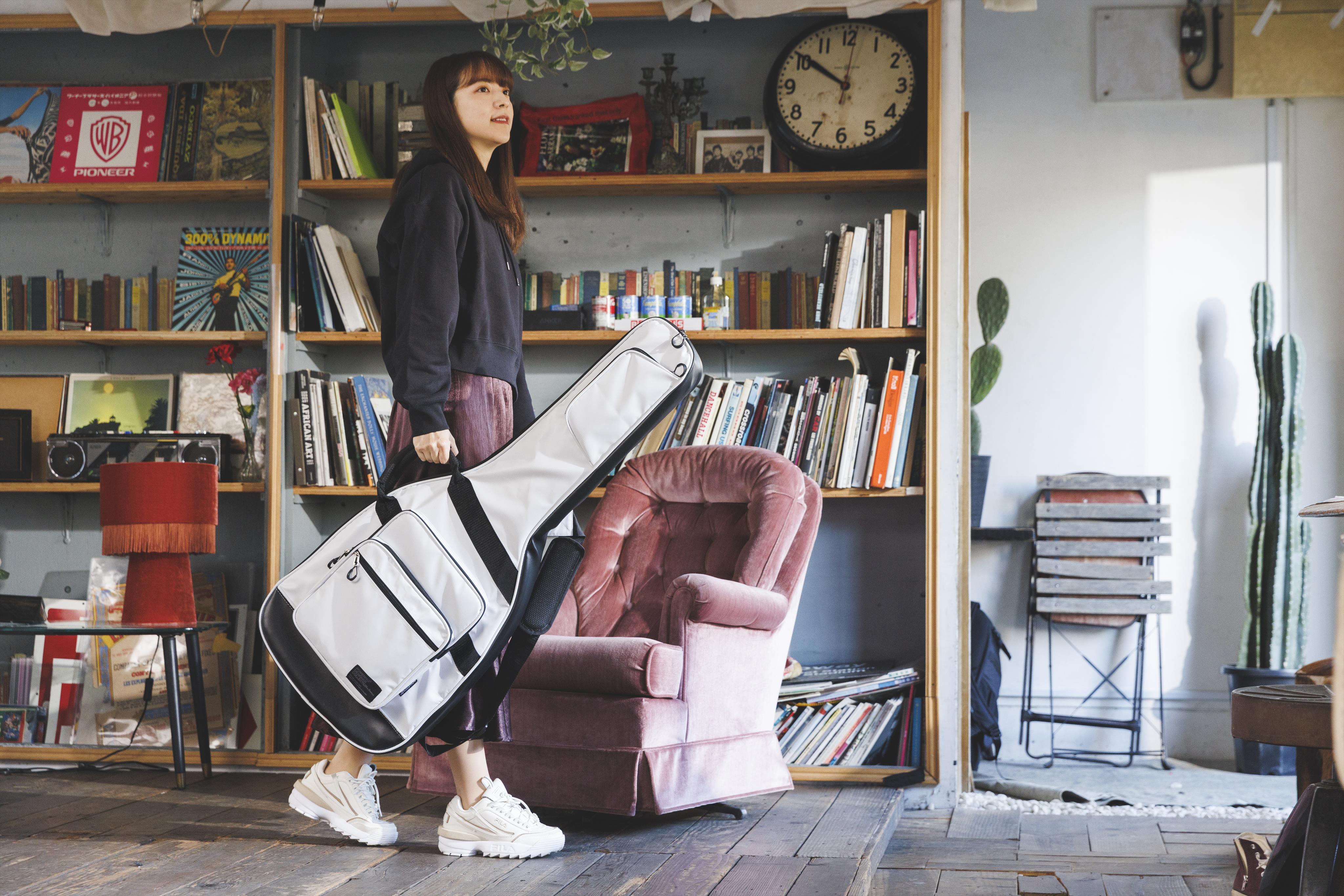 イバニーズ　AR300 アーティスト ✴️手渡し歓迎　千葉県船橋市より 中古】Ibanez アイバニーズ / Artist AR300 Cherry Sunburst