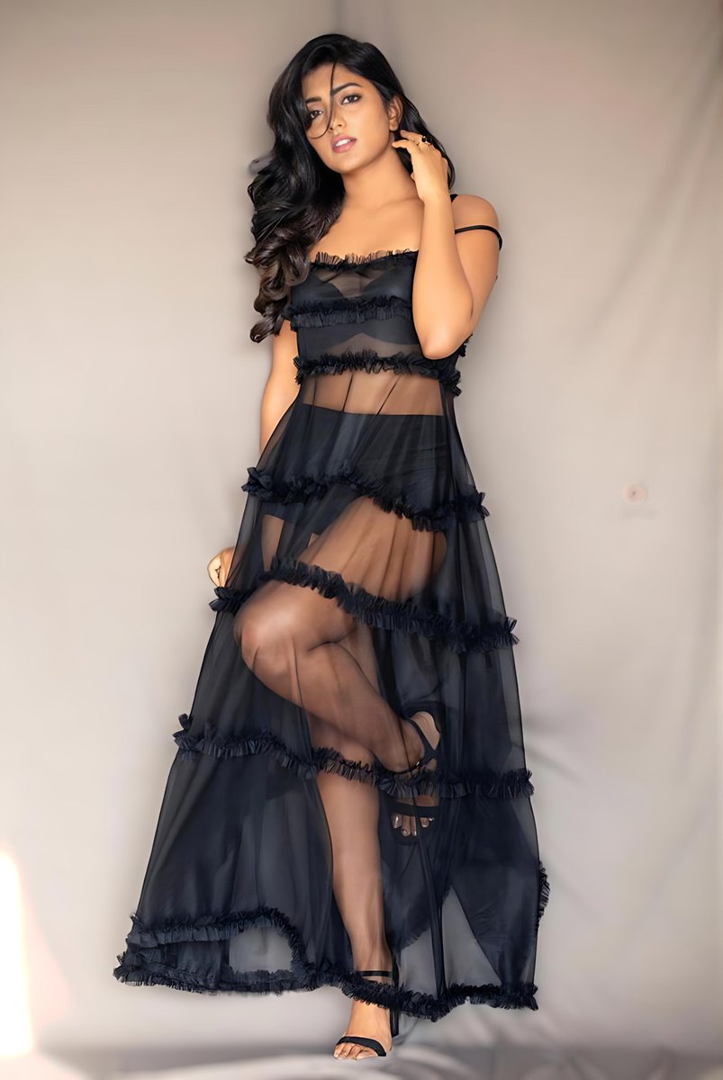 Desi_licious_'s tweet image. Eesha Rebba 🖤🖤🖤🍫🍫
#EeshaRebba