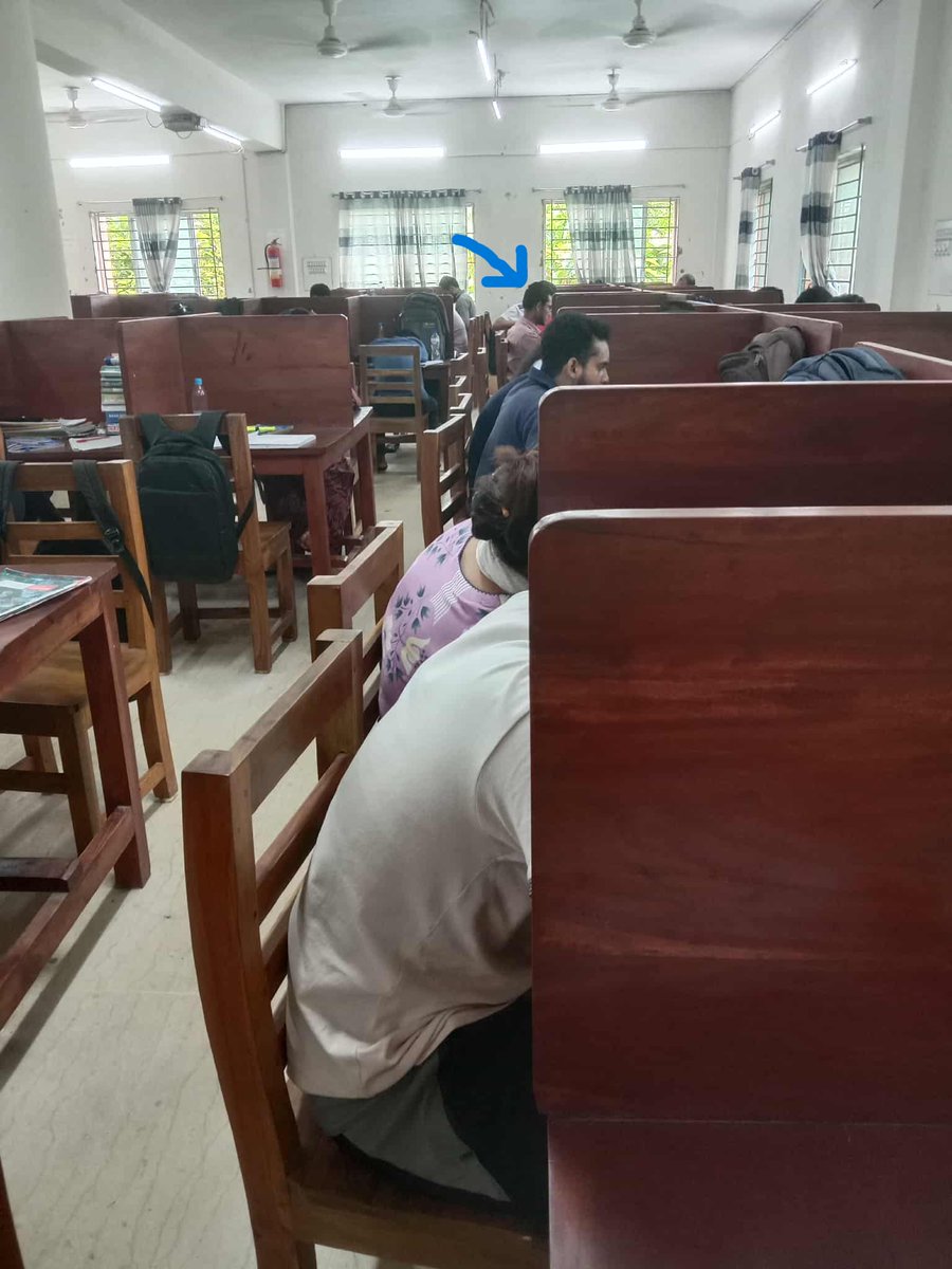 Parthodasm23's tweet image. Lost in Code, Found by Friend