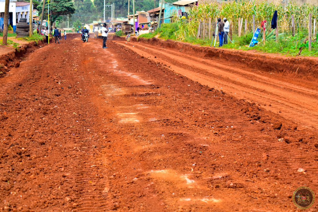 InnocentMugabe's tweet photo. The ongoing upgrade of Furfaral-Kongoni-Mapera road to bitumen standards is in full gear. The contractor is on site with ground leveling and compaction underway. https://t.co/vcISMmjEVn