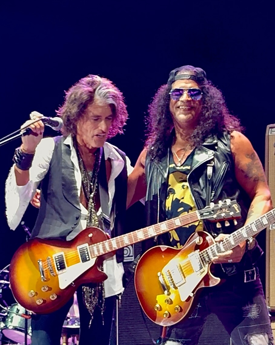 Slash_Updates's tweet image. Great shots! @Slash &amp;amp; @JoePerry together on stage at @HollywoodBowl ,supporting @TheWho , playing Mama Kin
(c) Tako