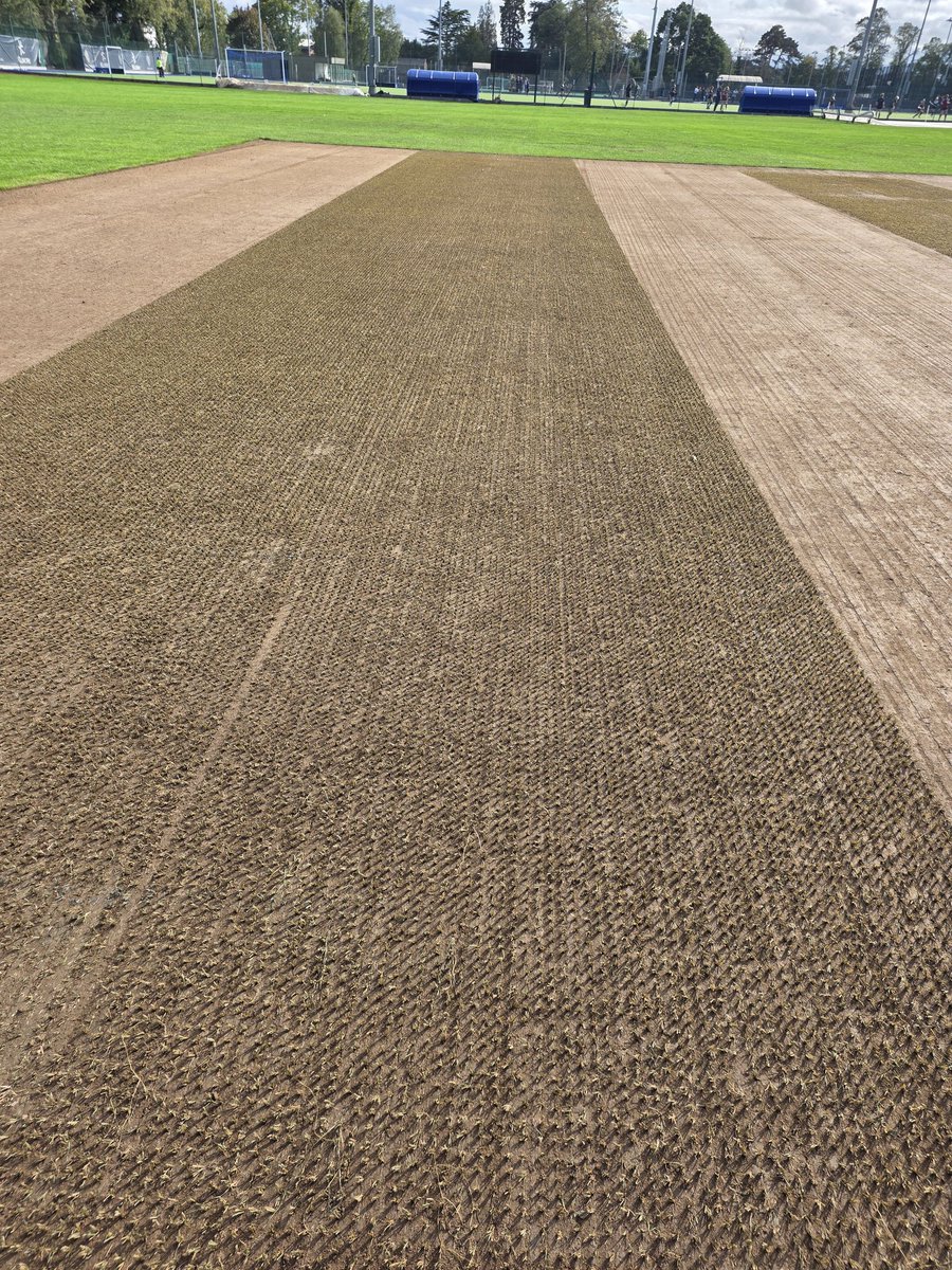 Yesterday visit to rugby school to koro two cricket squares with hybrid wickets very clean finish <a href="/CampeyTurfCare/">Campey™ Turf Care Systems</a> <a href="/GeorgeShep1403/">George Shepherd</a>