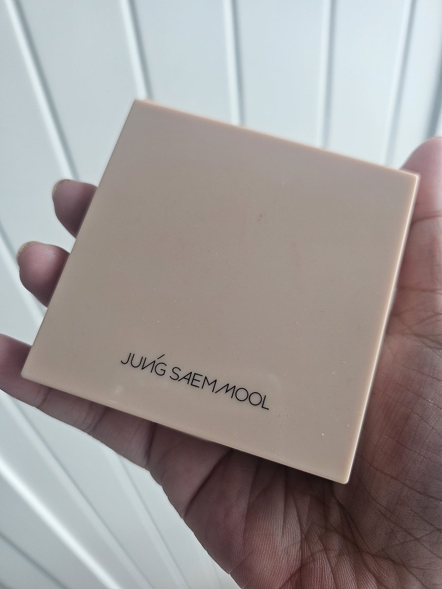 ใช้ดีจนเห็นหลุมก้นถาด แป้งอัดแข็งไม่ผสมรองพื้นของป้า JUNG SAEM MOOL วันไหนใช้ตัวนี้มีแต่คนทักว่าไปทำไรมา หน้าใส สว่างสวยมาก ล็อคเมคอัพอยู่ทั้งวัน #ของมันต้องมี แล้วนะ

กดซื้อได้ใน Shopee จ๊ะ
s.shopee.co.th/6fY0t6yQOf